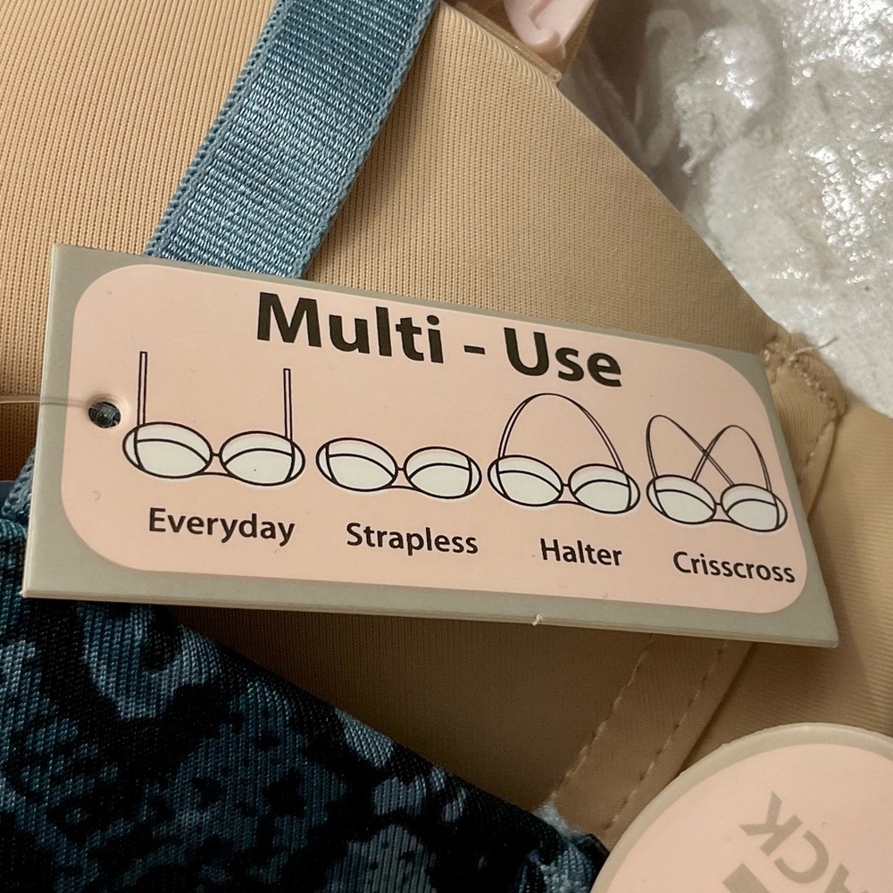 🌸Push Up Convertible Bras - Picture 2 of 8